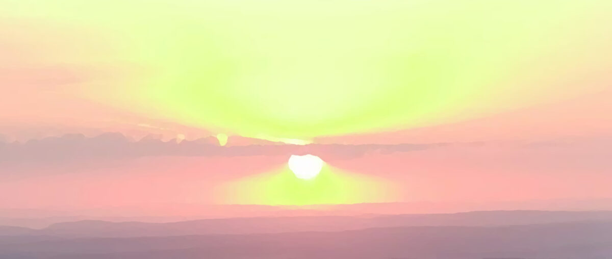 Sonnenuntergang unterbrochen durch Wolkenschicht